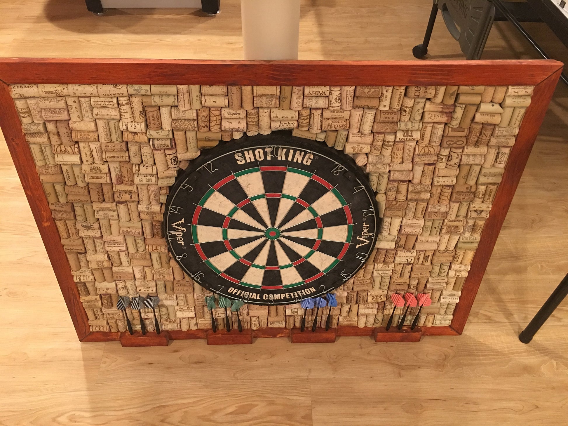 Dartboard Cork Backboard with Dart Board and Darts!